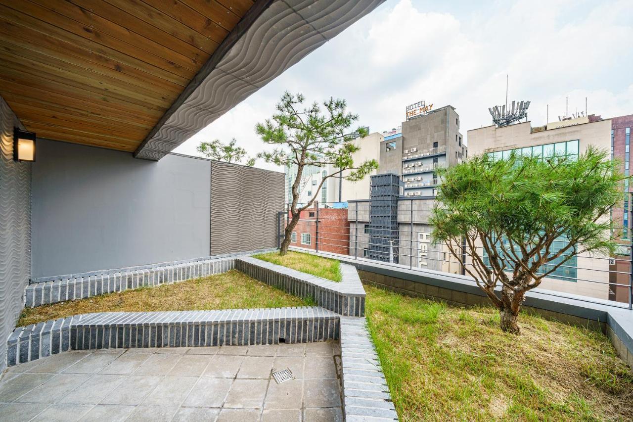 Amare Jongno
